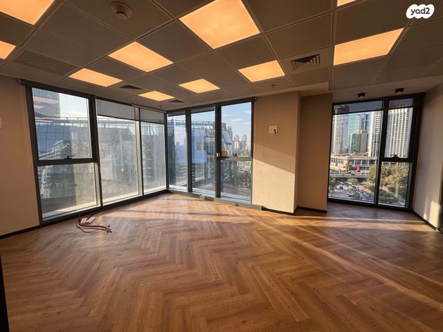 משרדים, אריאל שרון 4, סיטי, גבעתיים