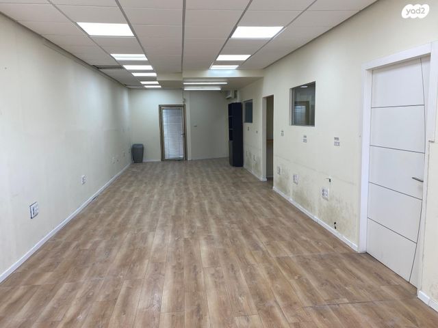 משרדים, תל גנים, גבעתיים