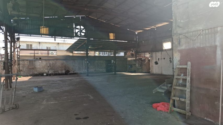 מבני תעשיה, גיל עמל, הוד השרון