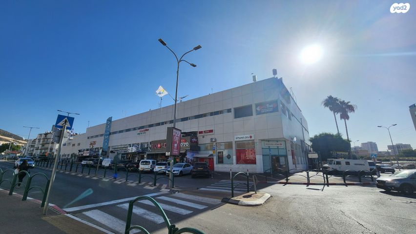 חנויות/ שטח מסחרי, הרצל 39, עמידר, טירת כרמל