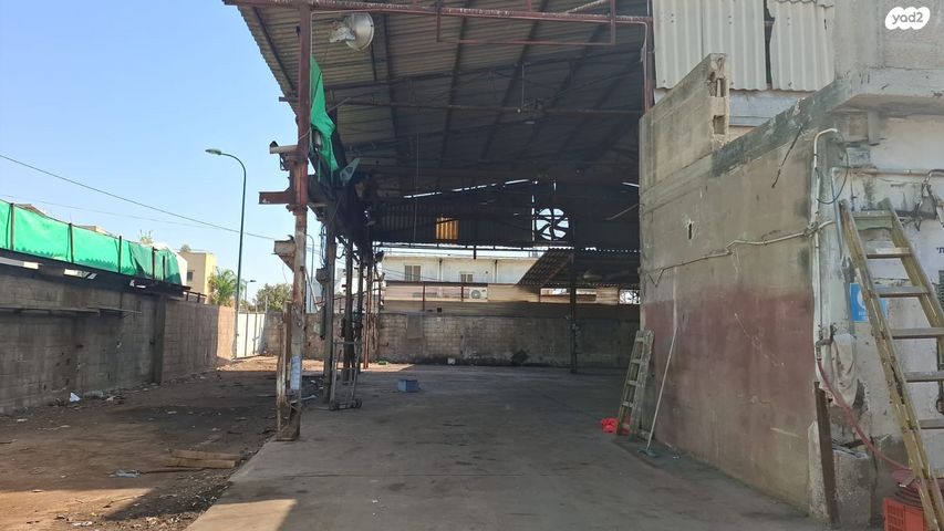 מבני תעשיה, גיל עמל, הוד השרון