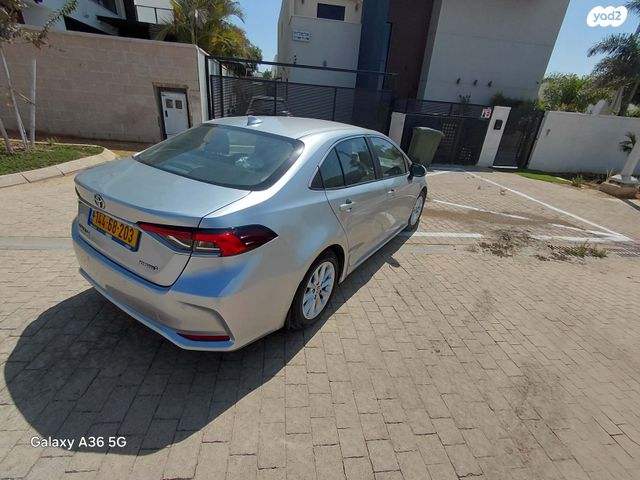 טויוטה קורולה