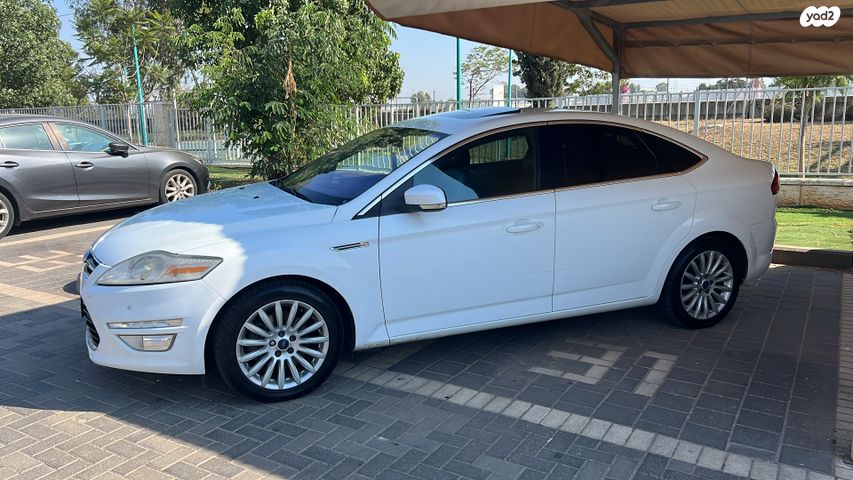 פורד מונדאו