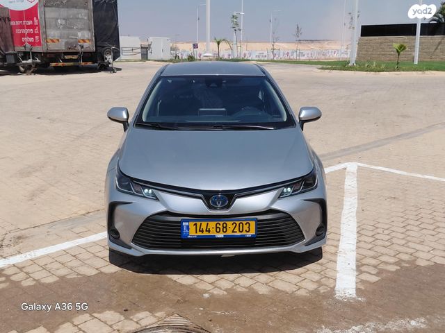 טויוטה קורולה