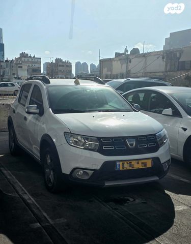 מודעת רכב דאצ'יה סנדרו Stepway