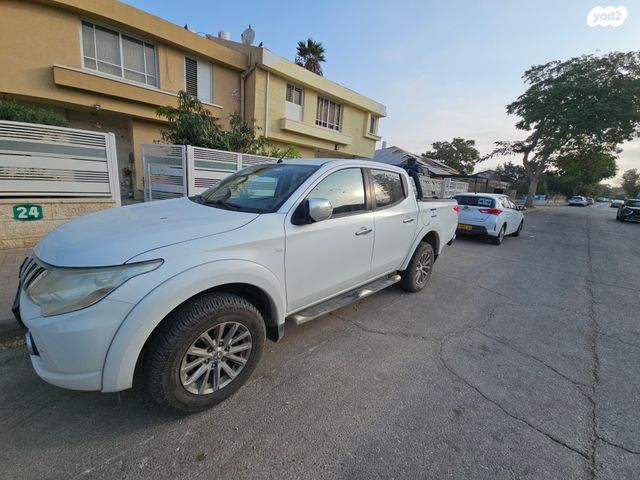 מיצובישי טרייטון / L200