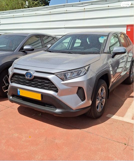 מודעת רכב טויוטה RAV4