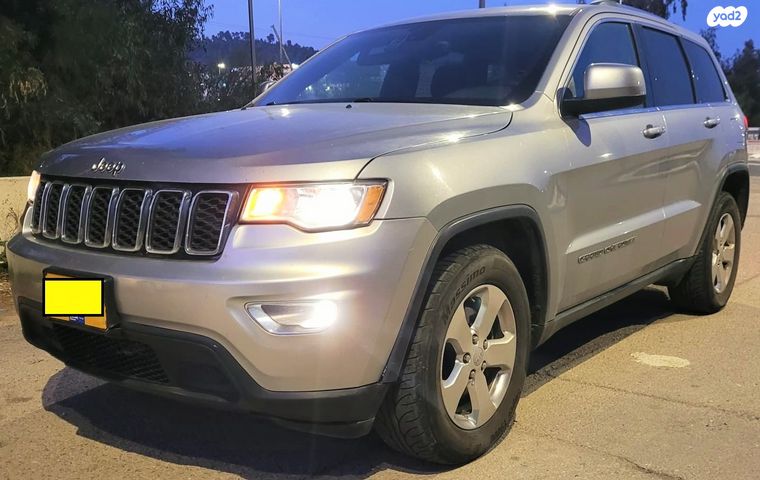 מודעת רכב ג'יפ גרנד צ'ירוקי