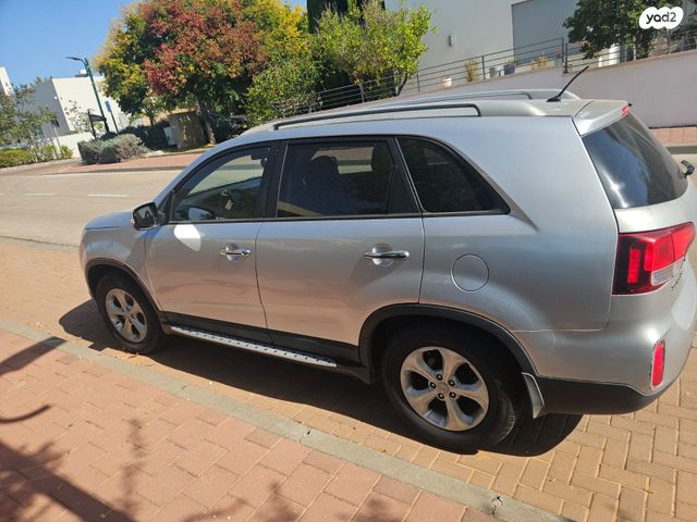 מודעת רכב קיה סורנטו