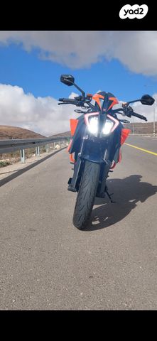 KTM Naked Super Duke 1290R