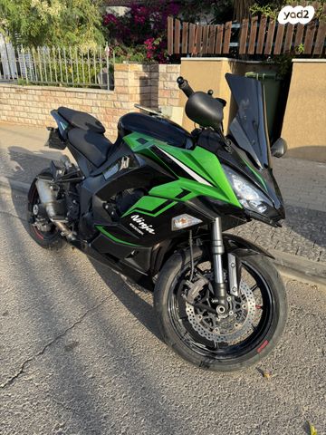 קאוואסאקי Z1000SX
