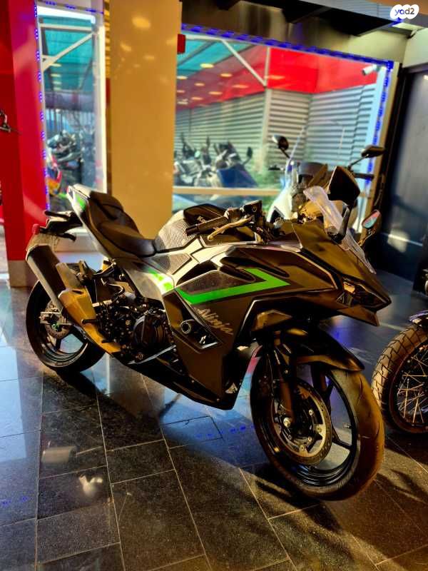 קאוואסאקי נינג'ה 500