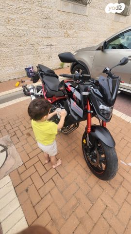 הונדה HORNET 750