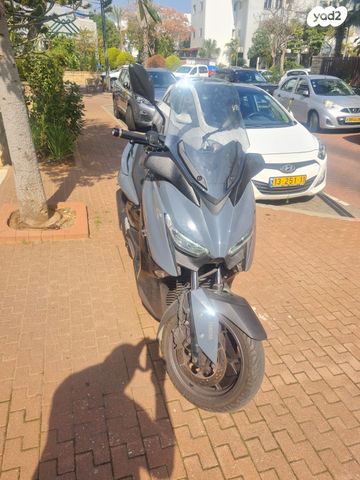 ימאהה X-MAX 300