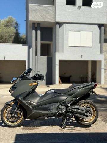 ימאהה Tmax 560 Tech