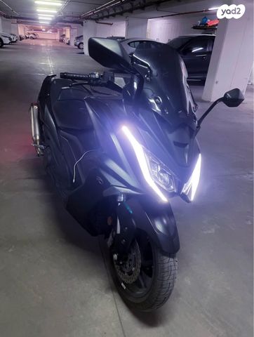 מודעת רכב קימקו AK 550