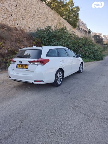 טויוטה אוריס