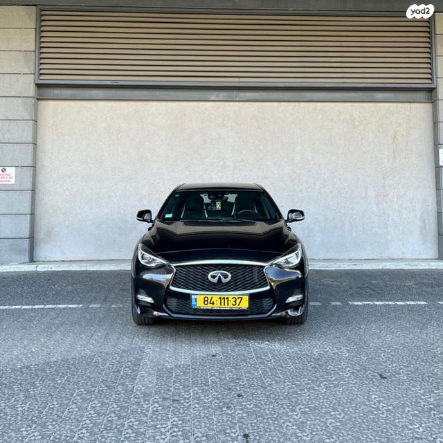 מודעת רכב אינפיניטי Q30