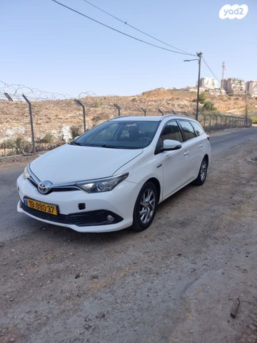 מודעת רכב טויוטה אוריס 1