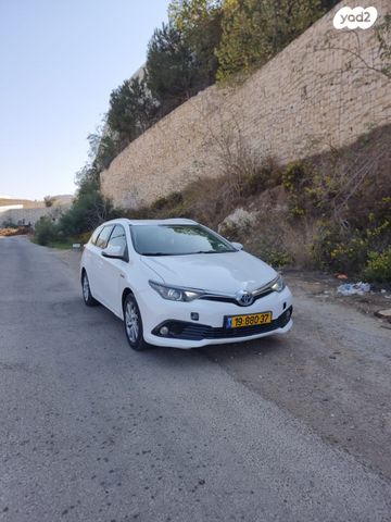 מודעת רכב טויוטה אוריס 2