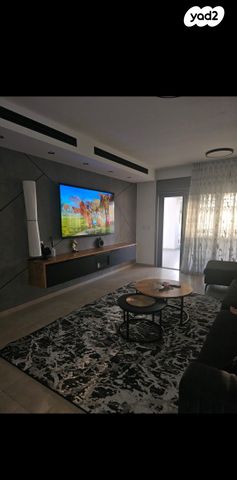 דירת גן, דרך מנחם בגין 8, נאות אשכול, שדרות