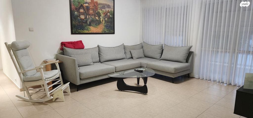 דירה, בזלת 1, גבעת הסלעים, ראש העין