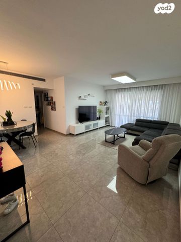 דירה, אלה 5, החורש, נתיבות