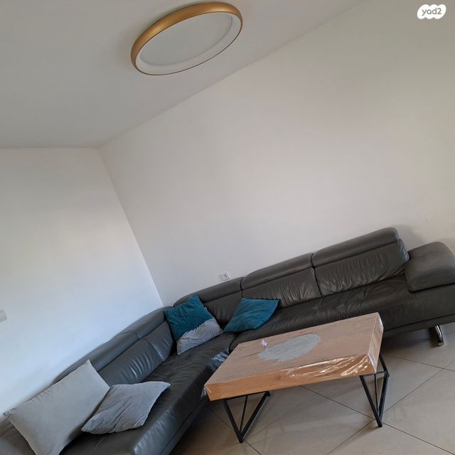 דירה, שדרות העצמאות 53, רמות בן צבי, יבנה