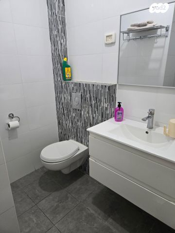 דו משפחתי, הרב ישראלי 1, דולב, דולב