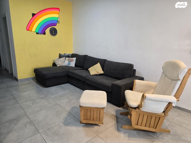 דו משפחתי, הרב ישראלי 1, דולב, דולב