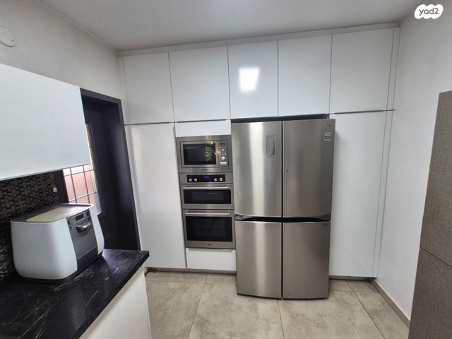 דירה, גינוסר 31, קרית גנים, ראשון לציון