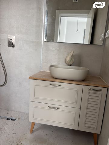 דירה, המעיין 13, ארלוזורוב, גבעתיים