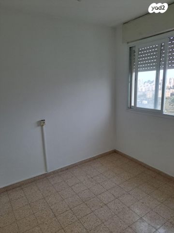 דירה, ליאון בלום 42, רמת הדר, חיפה