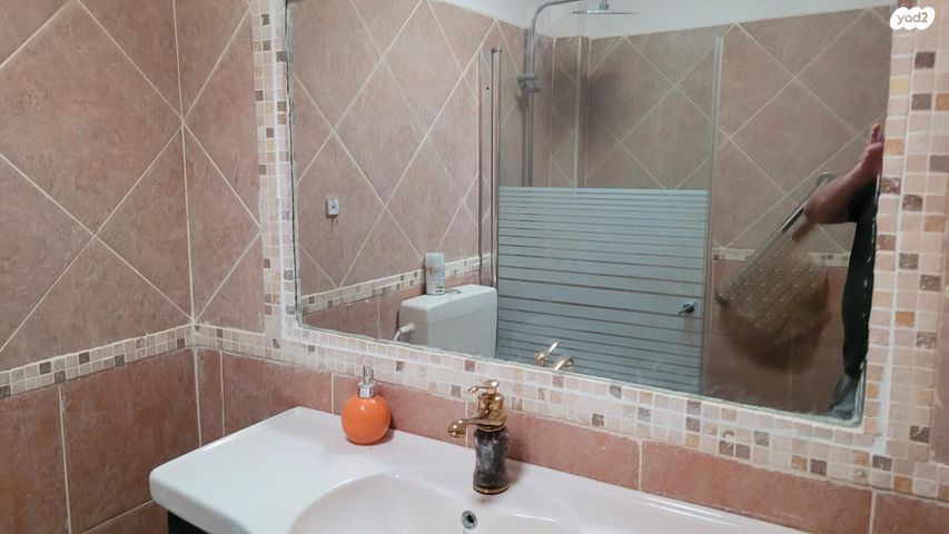 דופלקס, אחד העם 37, שיכון עובדים, טבריה