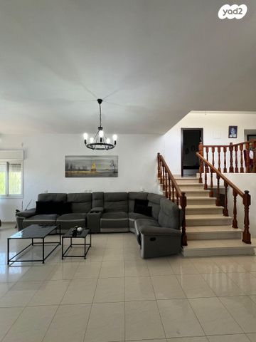 בית פרטי/ קוטג', יעקב שטיינברג 5, קרית בנימין, קרית אתא