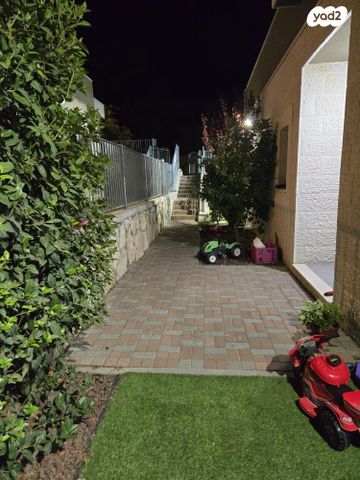 דו משפחתי, הרב ישראלי 1, דולב, דולב