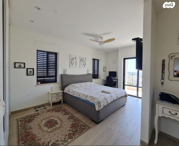 דו משפחתי, הירמוך 39, גבעת יערה, יקנעם עילית