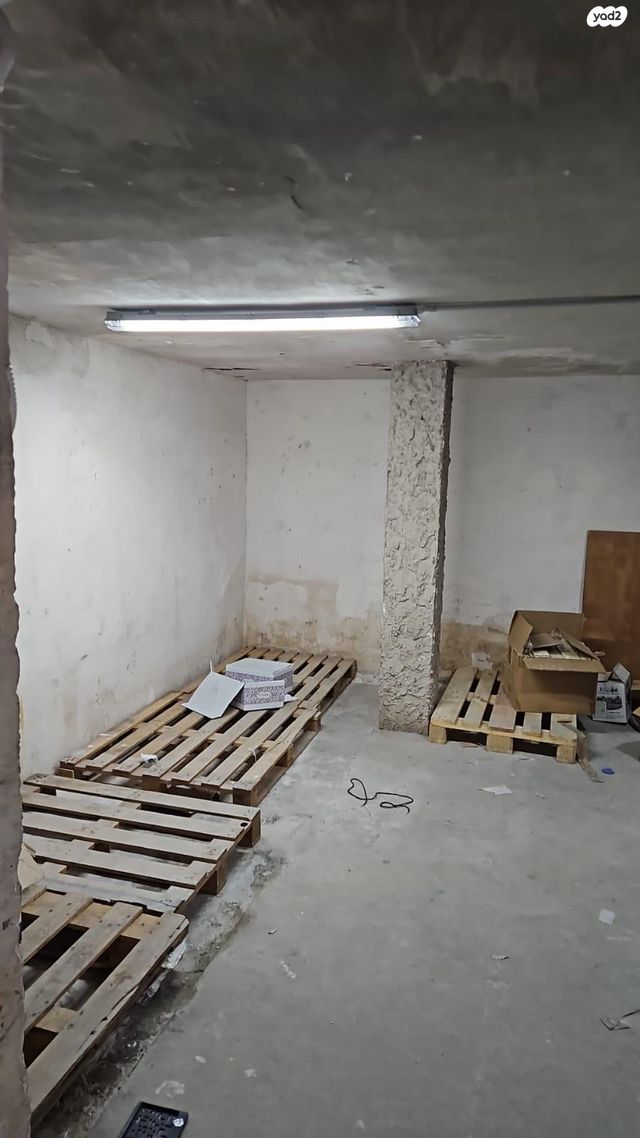 מחסן, סוקולוב 52, הדר, רמת השרון