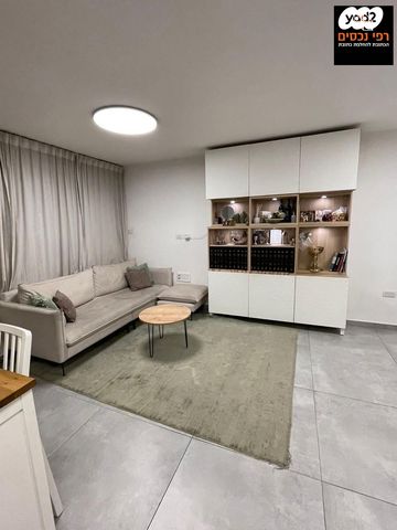 נווה יהושע, ערמונים