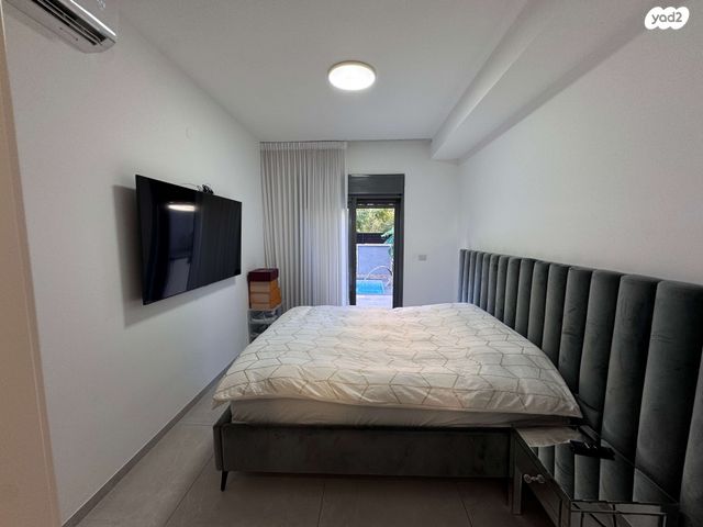 דירת גן, נחל הצבי, מגדל העמק