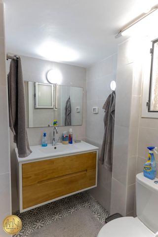 דירה, רבקה גובר, ראשונים, כפר סבא