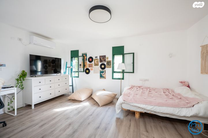 דו משפחתי, נווה הברון, זכרון יעקב