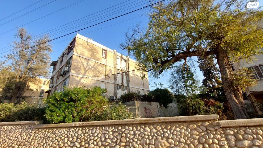 דירה, שמעון בר גיורא, שכונה ד', באר שבע