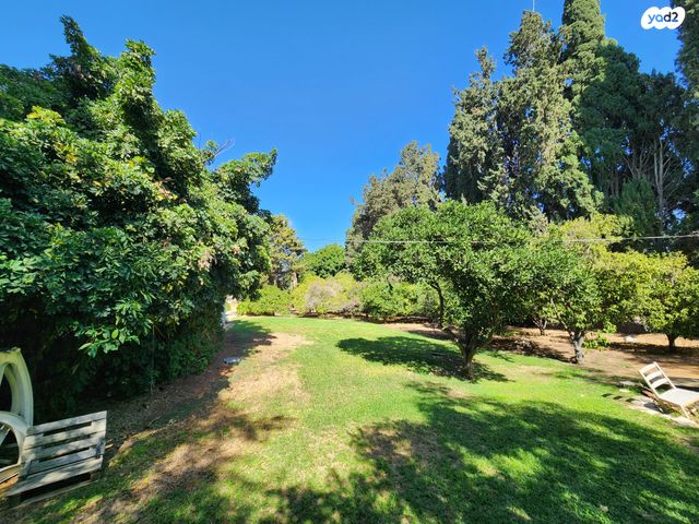 משק חקלאי/ נחלה, שער הכפר, כפר ידידיה