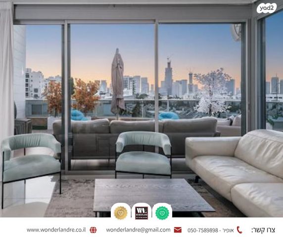 גג/ פנטהאוז, שטח 9, גבעתיים