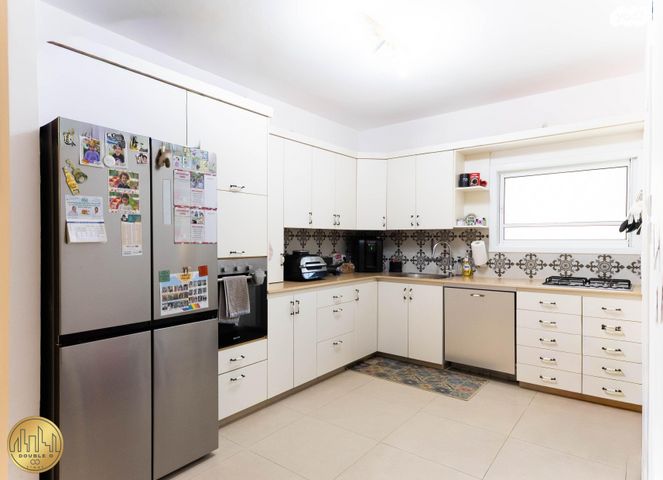 דירה, רבקה גובר, ראשונים, כפר סבא