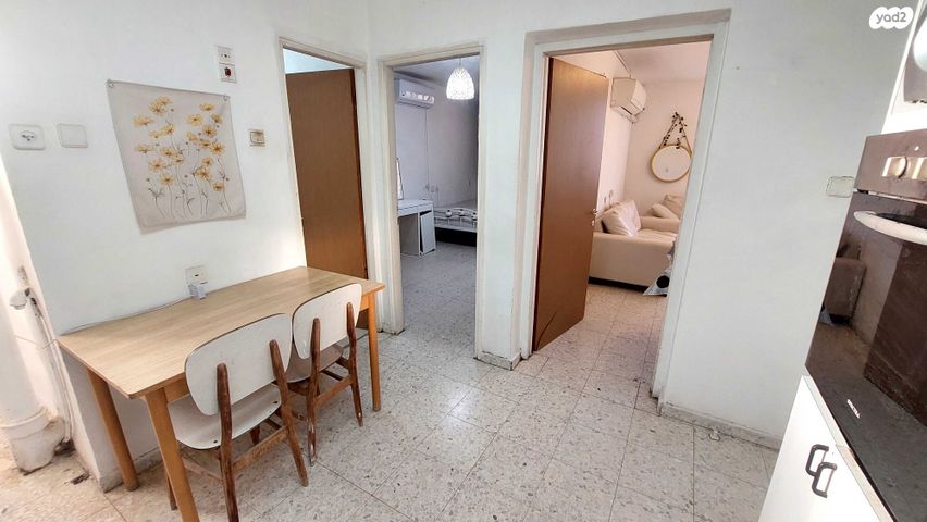 דירה, שמעון בר גיורא, שכונה ד', באר שבע