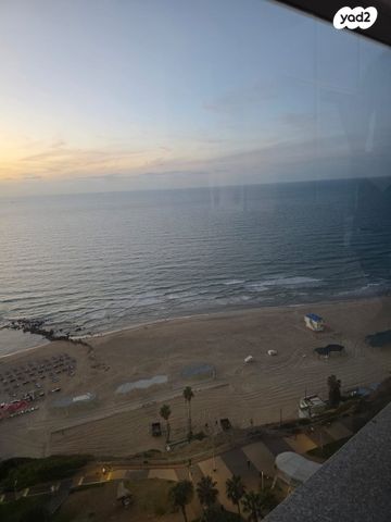 דירה, דרך בן גוריון, בת ים