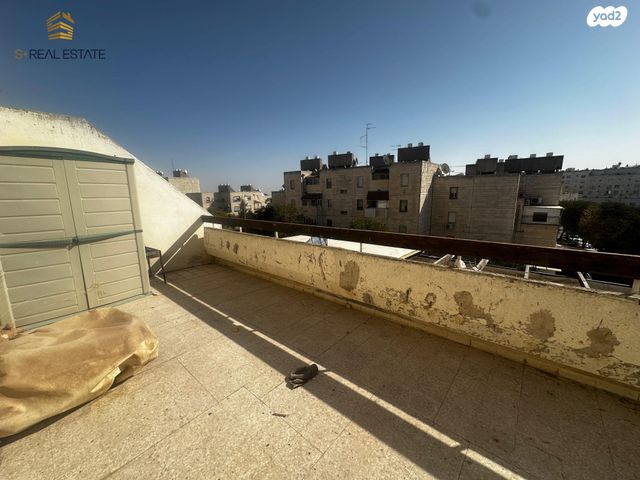 דירה, השיריונאי, פסגת זאב, ירושלים