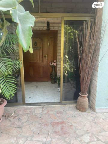 בית פרטי/ קוטג', בית אריה / עופרים